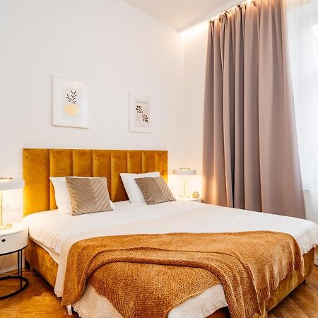 Crystal House - Loftaffair Collection Apartment Krakow Ngoại thất bức ảnh